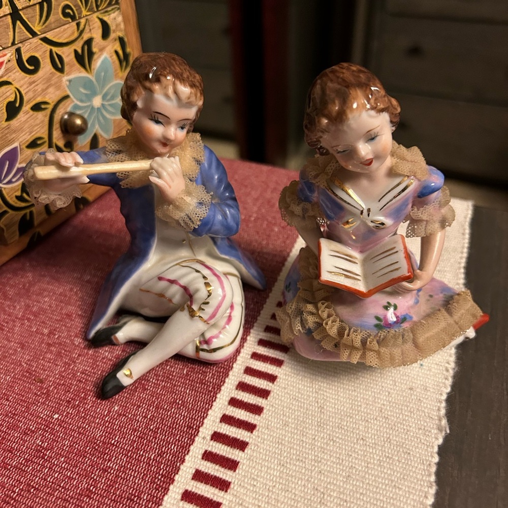Vintage figurines